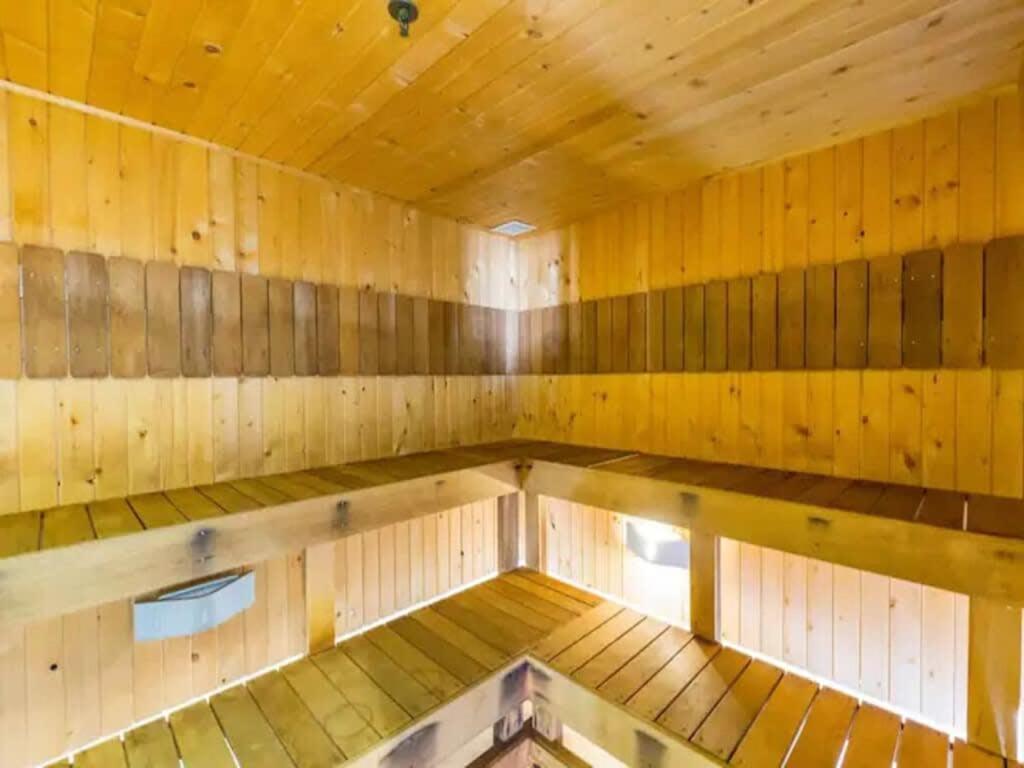 Bright One Bedroom Beauty With Balcony And Unbeatable Views Окленд Экстерьер фото